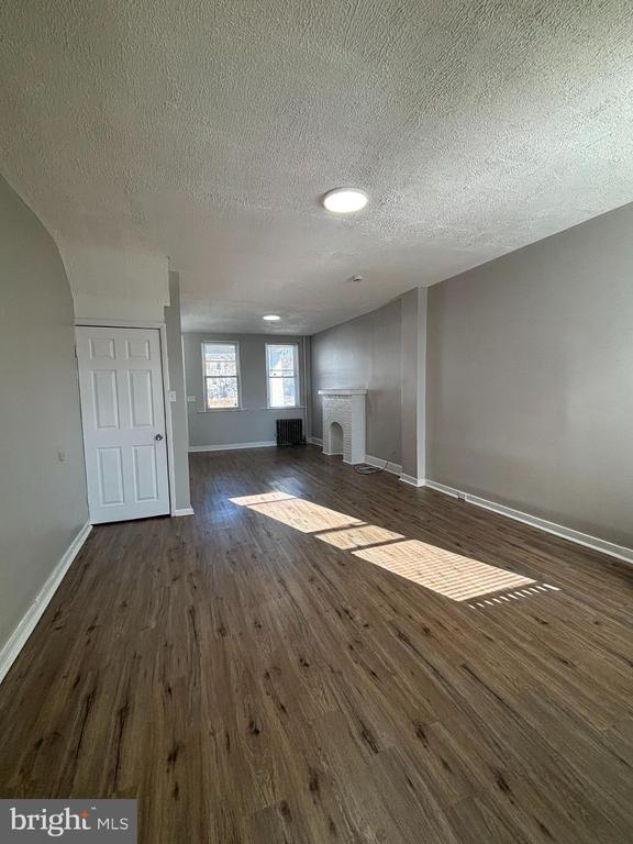 Building Photo - 1623 Carswell St