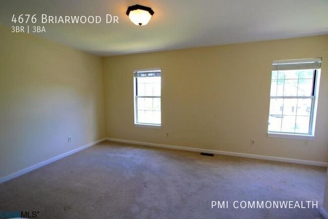 Building Photo - 4676 Briarwood Dr