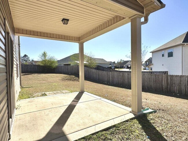 Building Photo - 793 Hogart St