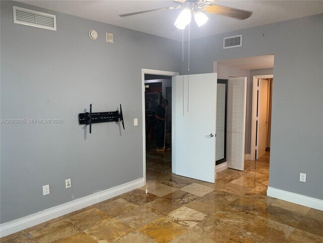 Building Photo - 7280 SW 90th St