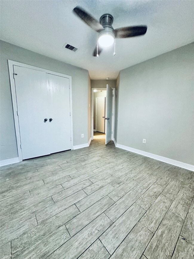 Building Photo - 21604 Horseshoe Dr
