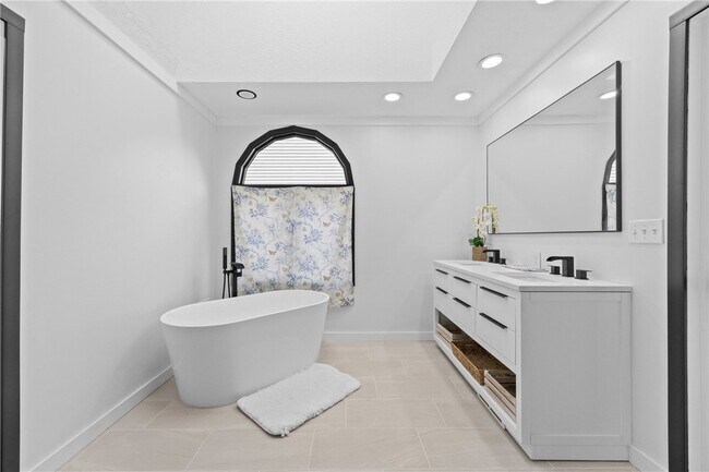 Building Photo - 112 Heather Ridge