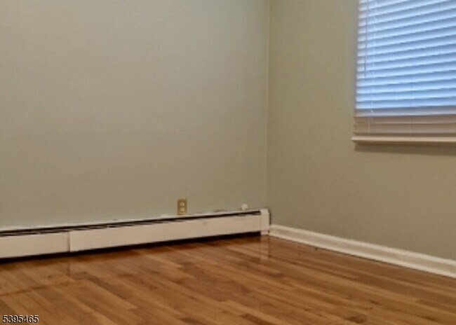 Building Photo - 128 Lee St