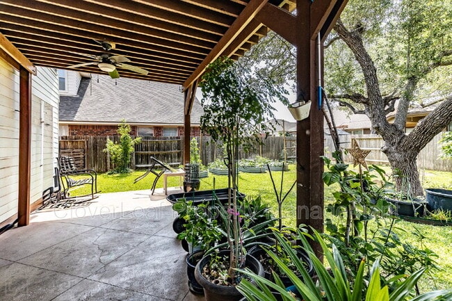 Building Photo - 2806 Cascade Mist