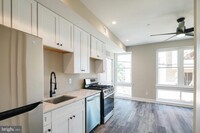 Building Photo - 1513 W Girard Ave