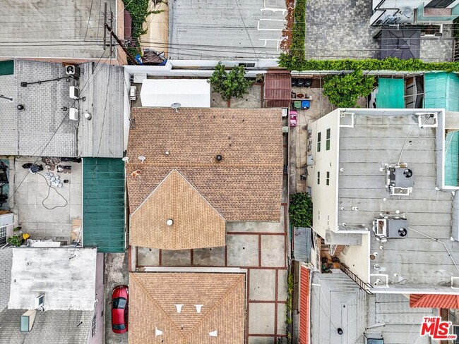 Building Photo - 4421 Prospect Ave