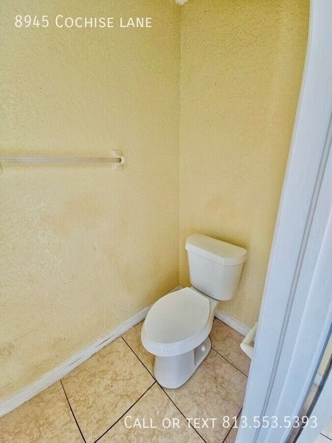 Building Photo - 8945 Cochise Ln