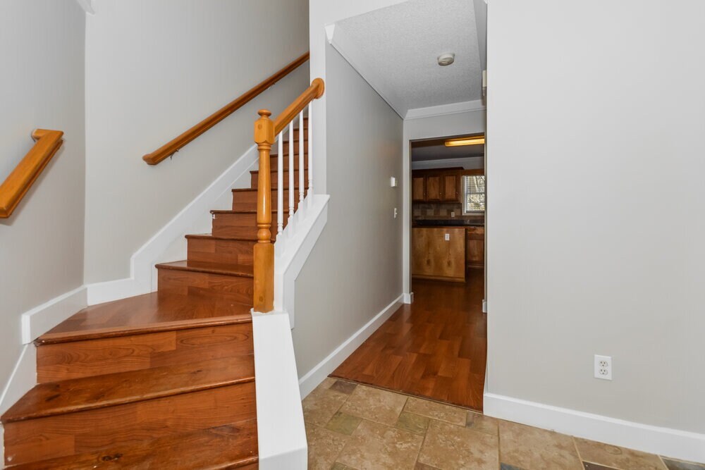 Building Photo - 5020 Amber Way NW