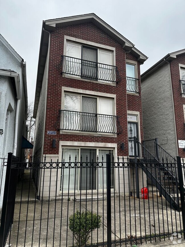 Building Photo - 6344 S Rhodes Ave