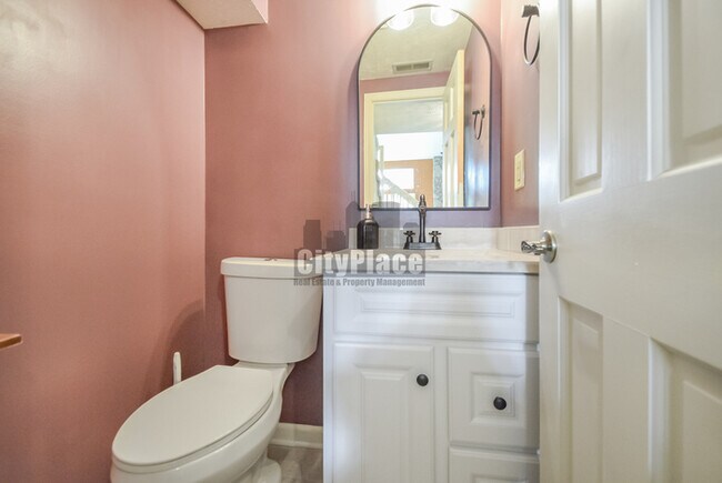 Building Photo - 7497 Charrington Ct