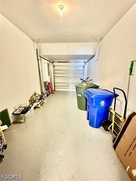 Building Photo - 3605 Cedar Oak Dr