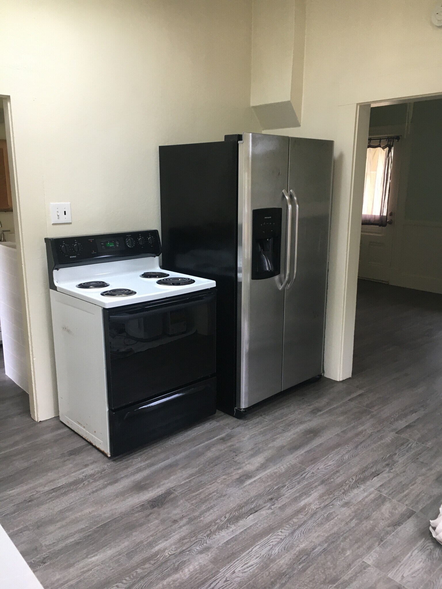 Building Photo - 203 Younglove Ave