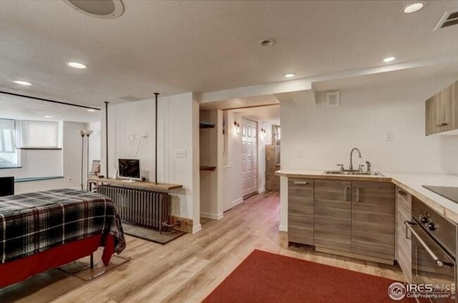 Building Photo - 719 Remington St