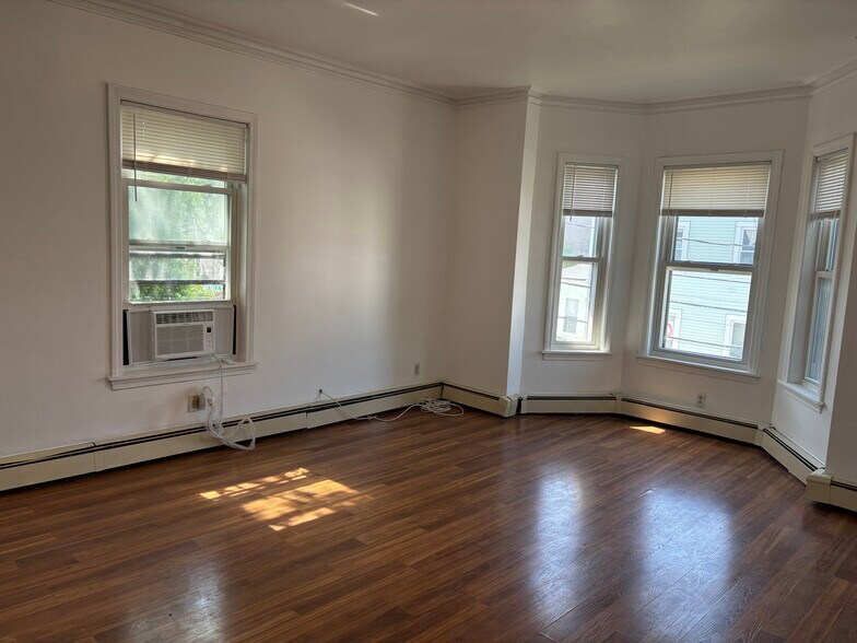 Building Photo - 26 Armington St