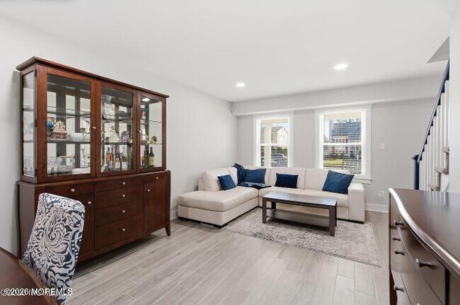 Building Photo - 16 Snowdrift Ln