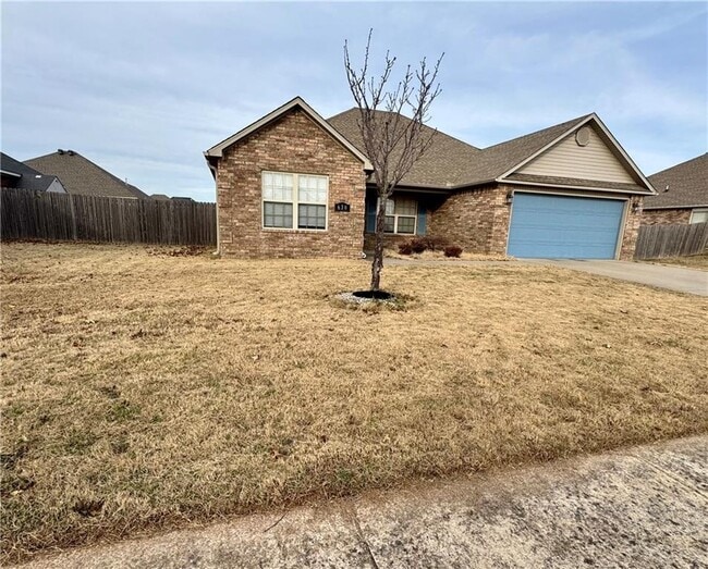 Building Photo - 630 Lasso Ln