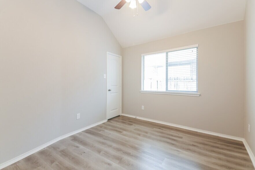 Building Photo - 507 Trailblazer Rd