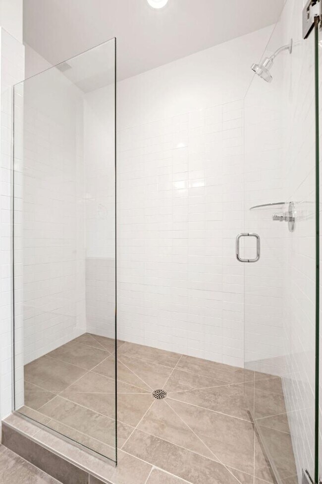 Building Photo - 1244 1st Ave S