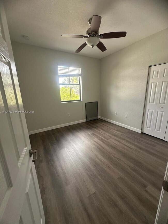 Building Photo - 15290 SW 118th Terrace