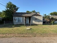 Building Photo - 2304 Ave D