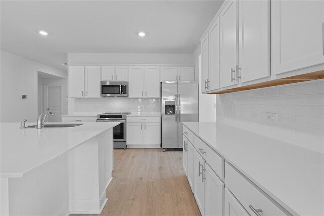 Building Photo - 129 Bruin Paw Dr