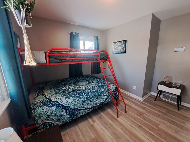 Building Photo - 514 13th Ave