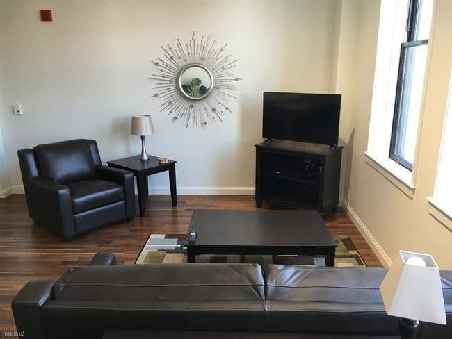 Building Photo - 1437 Woodward Ave