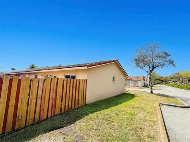 Building Photo - 17255 NW 72nd Ct