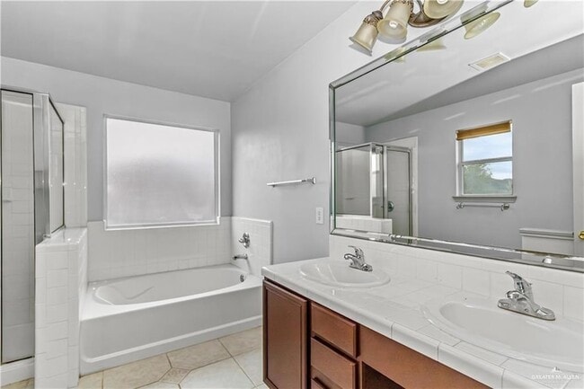 Building Photo - 7013 N 39th St