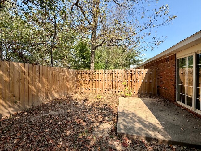 Building Photo - 297 Graystone Cir