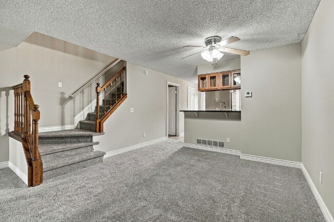 Building Photo - 378 Pheasant Run