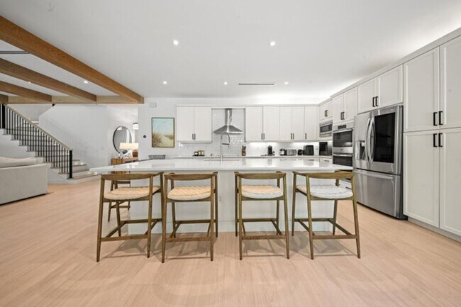 Building Photo - 9841 Salty Bay Dr