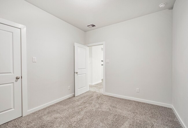 Building Photo - 27028 Hidden Rock Ct