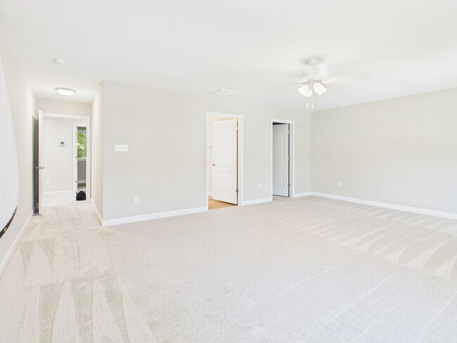 Building Photo - 1700 Dinwiddie Ave