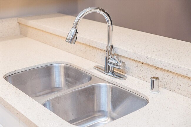 Building Photo - 160 Tangelo-