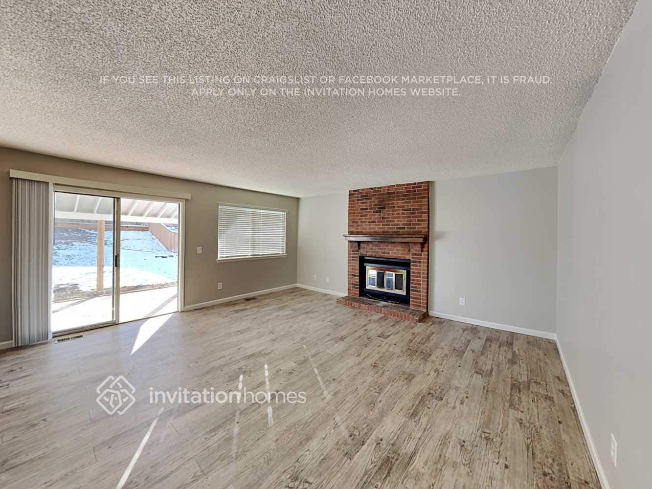 Building Photo - 8474 Tanglewood St