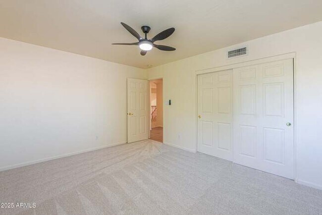 Building Photo - Stunning Cobble Creek II home with pool an...