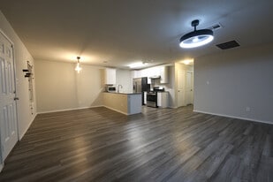 Building Photo - 5910 Gael Elm