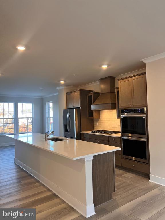 Building Photo - 7551 Dundee Rd