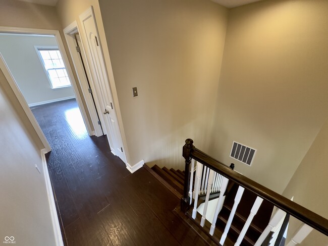 Building Photo - 9094 Demarest Dr