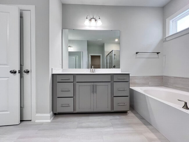 Building Photo - 360 Canyon Gap Wy