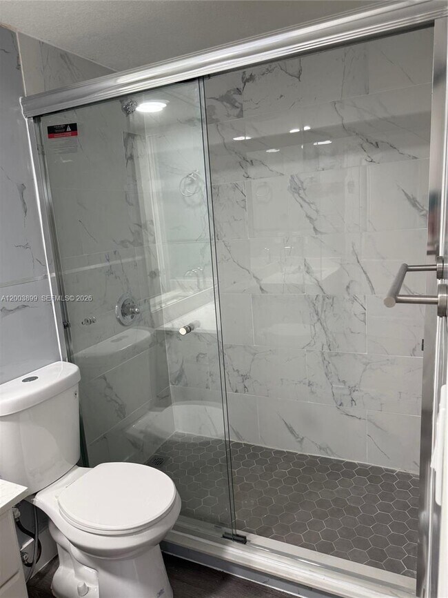 Building Photo - 8000 W 28th Ct