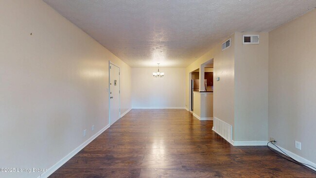 Building Photo - 7074 Wildwood Cir