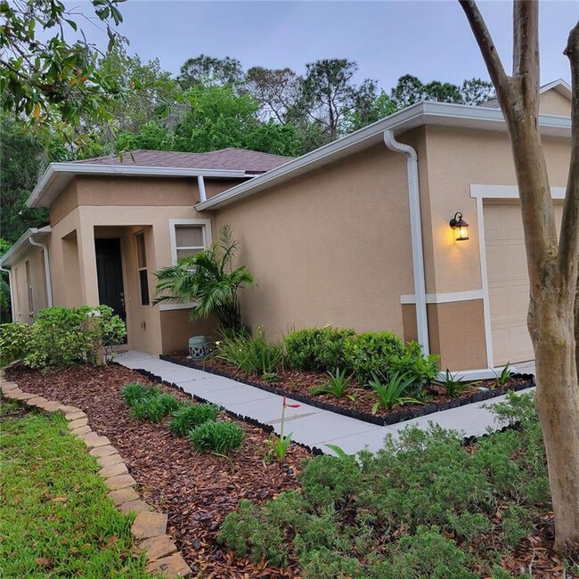 Building Photo - 26910 Stillbrook Dr