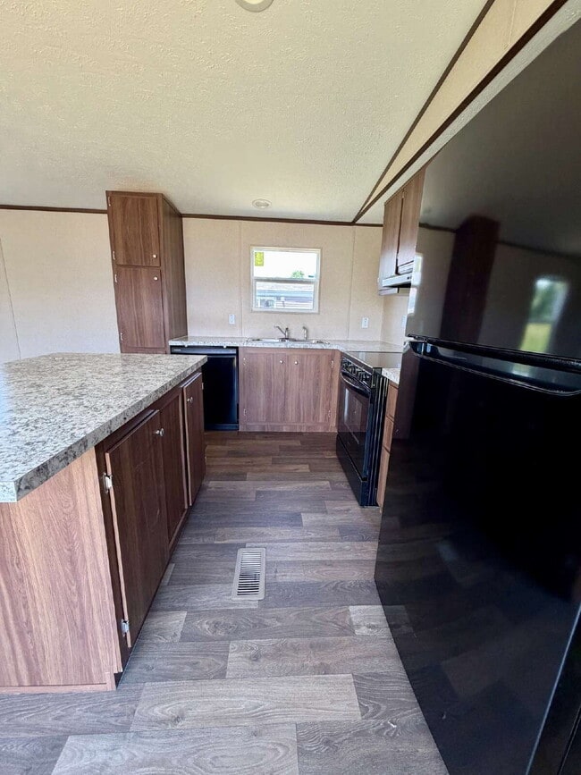 Building Photo - MOBILE HOME FOR RENT IN REHOBETH