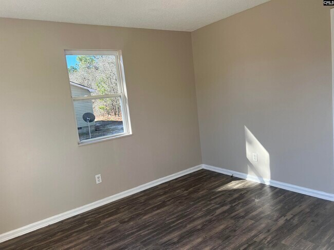 Building Photo - 499 Bushberry Rd