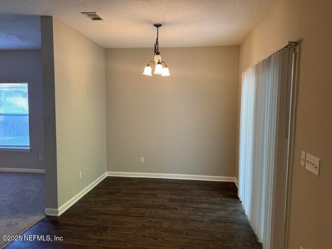 Building Photo - 14014 Summer Breeze Dr