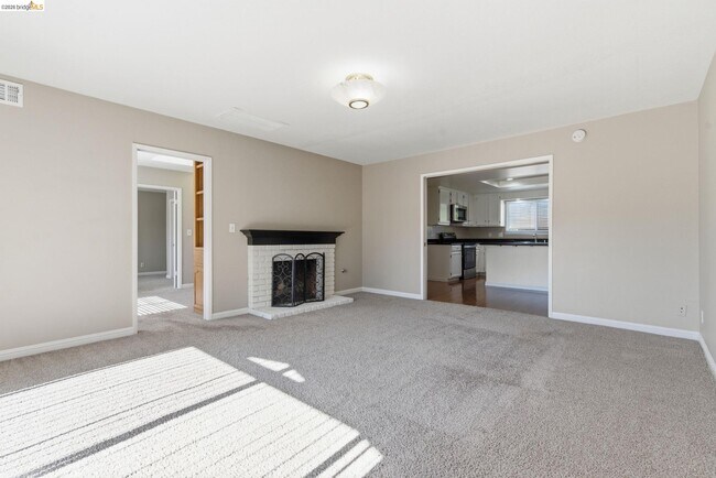 Building Photo - 1077 Bellamy Ct