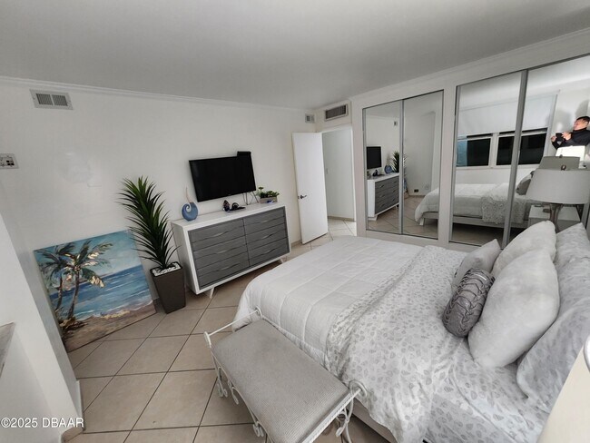 Building Photo - 2800 N Atlantic Ave