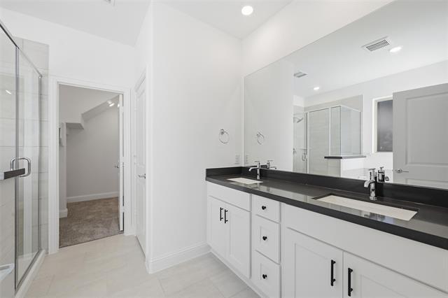 Building Photo - 108 N Sky Dr